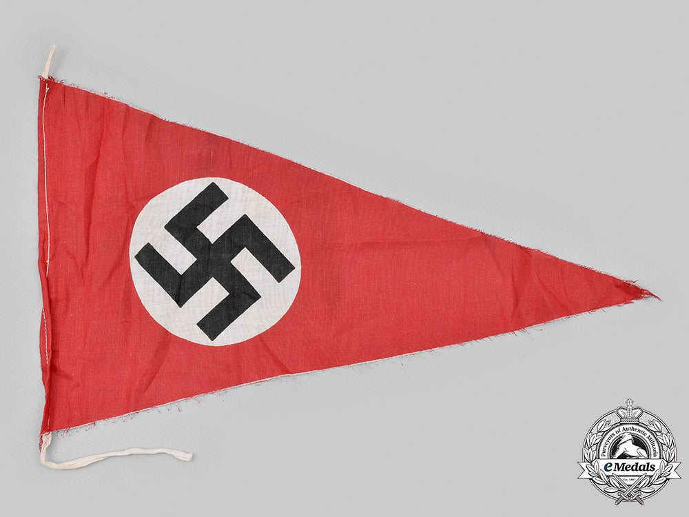 germany,_nsdap._a_pair_of_nsdap_flag_pennants_m20_2148_mnc7206_1