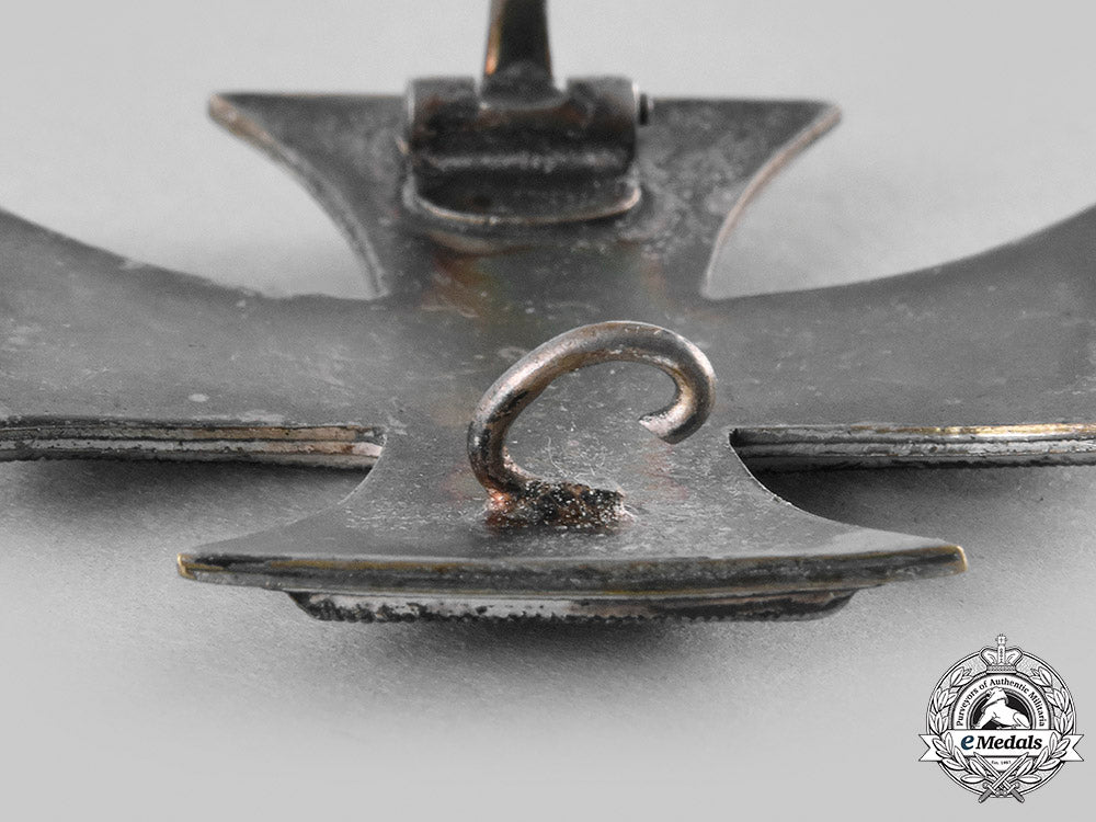 germany,_imperial._a1914_iron_cross_i_class_with_document_to_leutnant_adam_gotz_m20_214_emd6373