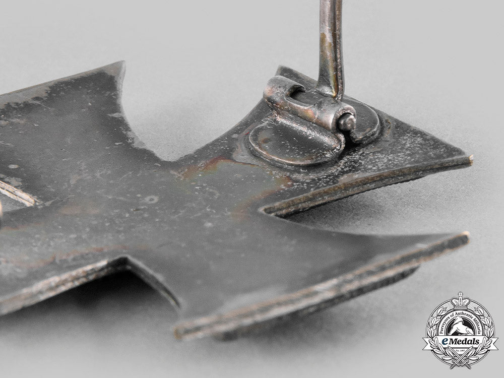 germany,_imperial._a1914_iron_cross_i_class_with_document_to_leutnant_adam_gotz_m20_215_emd6376