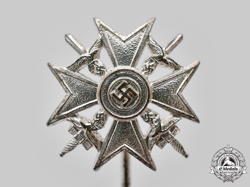 germany,_wehrmacht._a_spanish_cross_in_silver_with_swords_stickpin,_with_ldo_package,_by_wilhelm_deumer_m20_2347_mnc9971_1_1