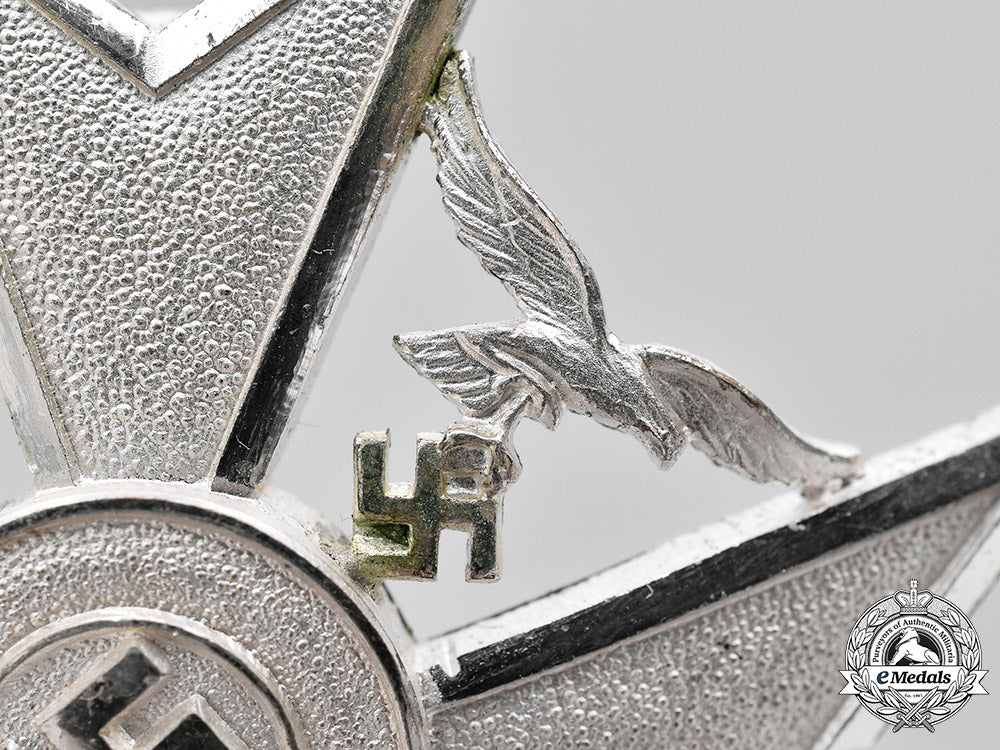 germany,_wehrmacht._a_spanish_cross_in_silver,_by_steinhauer&_lück_m20_2352_mnc0013_1_1