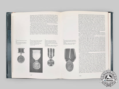 czechoslovakia._the_book_of_orders&_decorations_m20_2372_mnc2906