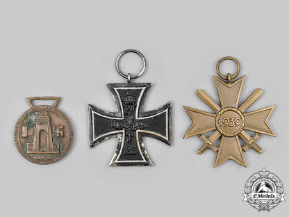 germany,_wehrmacht._a_lot_of_medals_m20_2489_mnc2792_1