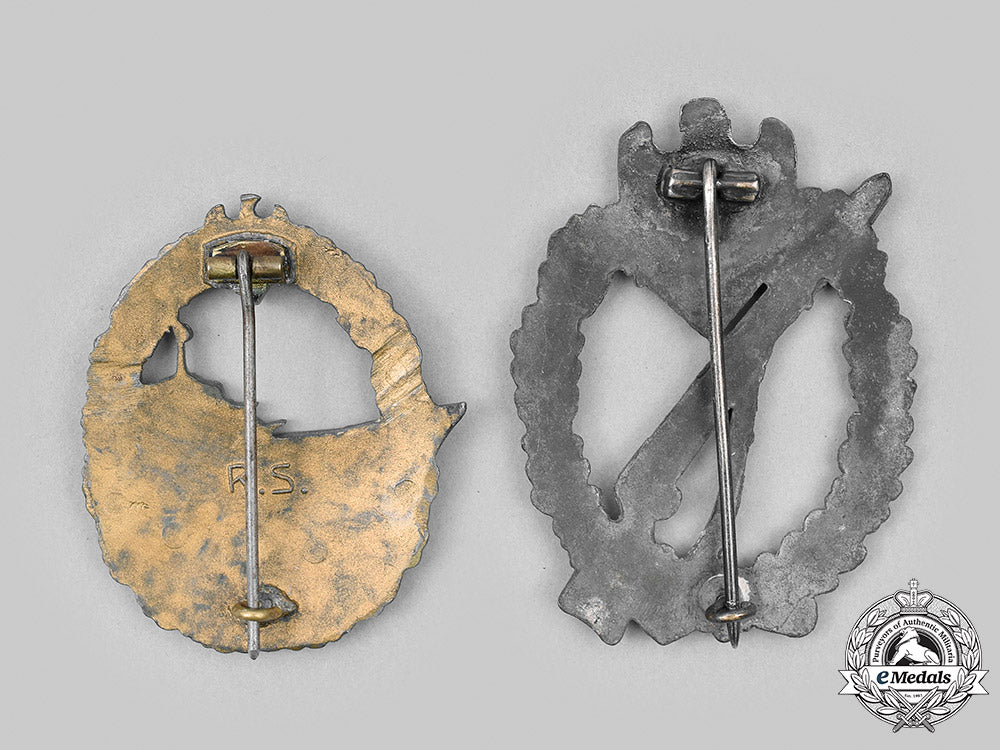 germany,_wehrmacht._a_pair_of_service_badges_m20_2492_mnc2798_2
