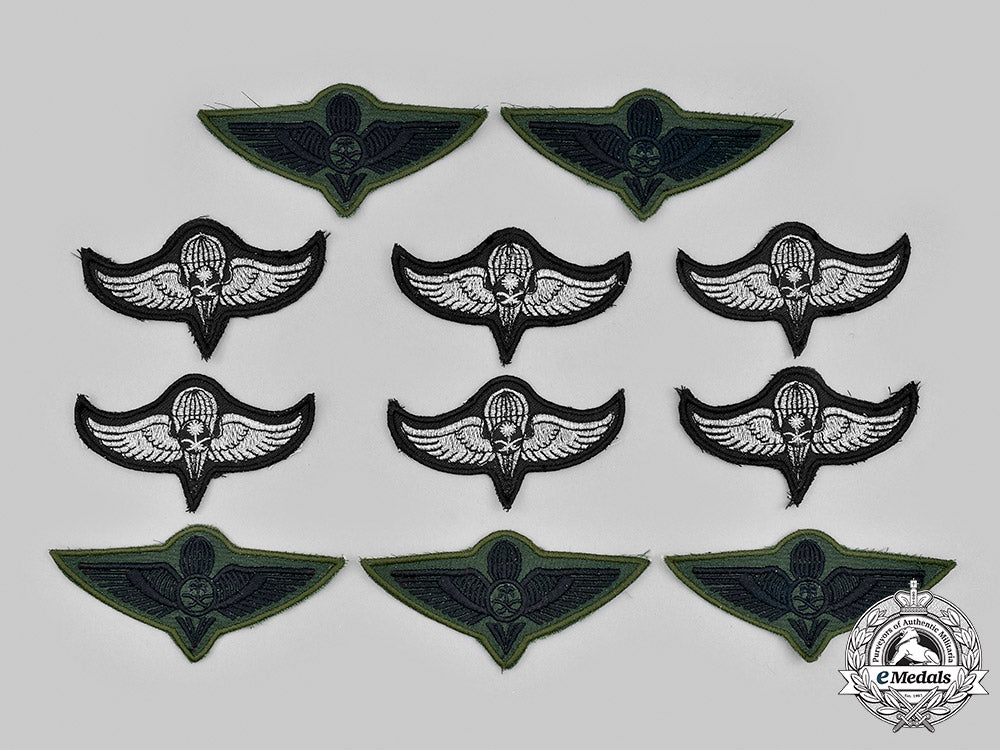 saudi_arabia,_kingdom._a_lot_of_eleven_embroidered_paratrooper_badges_m20_2495_mnc9569