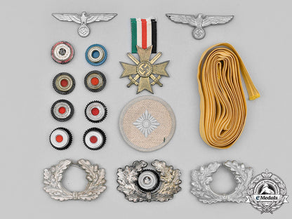 germany,_wehrmacht._a_mixed_lot_of_insignia_and_badges_m20_2512_mnc9725_1_1