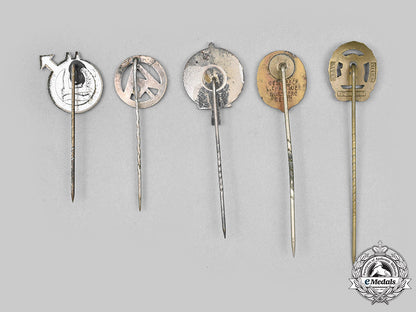 germany._a_lot_of_stick_pins_m20_2573_mnc3355_1