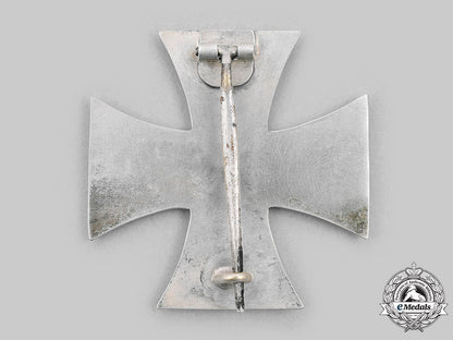 germany,_wehrmacht._a_rare1939_iron_cross_i_class,_schinkel-_style_by_wilhelm_deumer_m20_2702_mnc6552_1