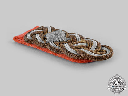 germany,_heer._a_generalleutnant_shoulder_board_m20_280_emd1582