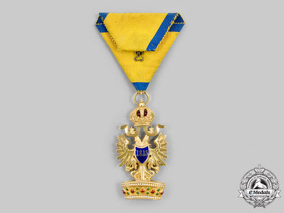 austria,_imperial._an_order_of_the_iron_crown,_iii_class_knight_in_gold,_by_rothe,_c.1910_m20_3006_mnc9325