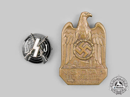 germany,_third_reich._a_lot_of_medals_and_badges_m20_3050_mnc9440