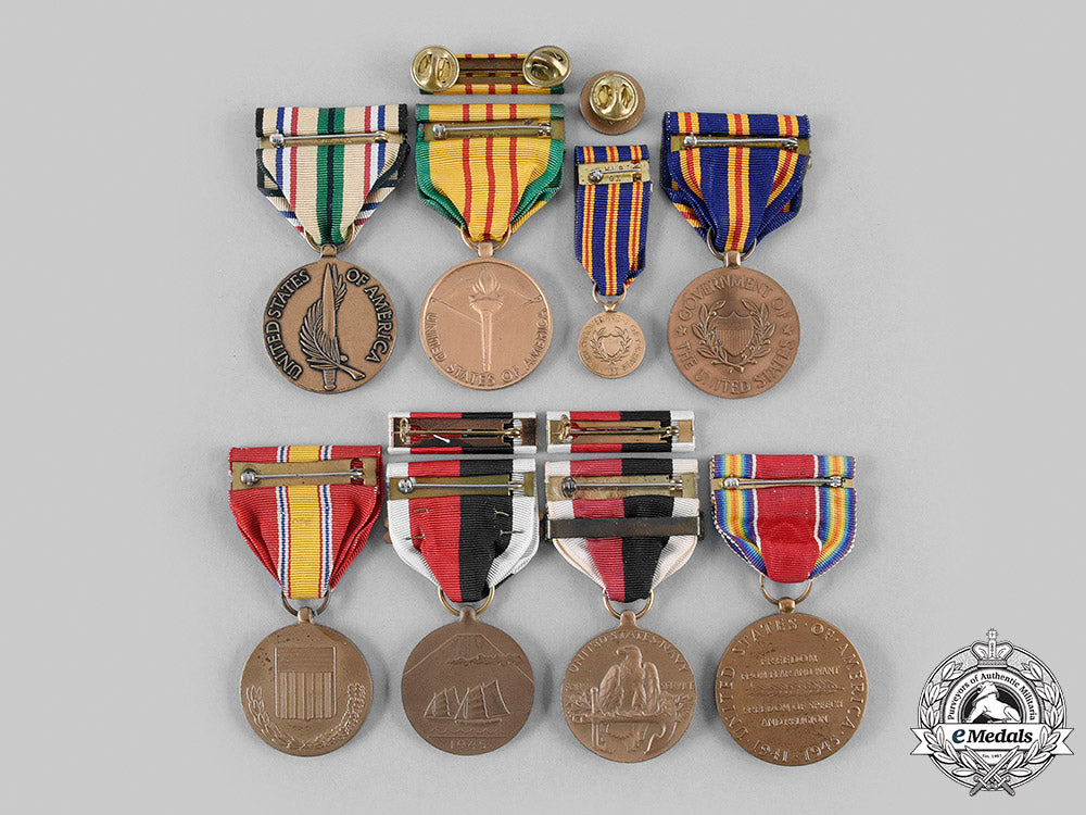 united_states._a_lot_of_seven_campaign_medals_m20_305_emd2205_1