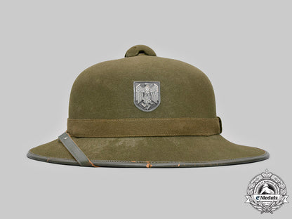 germany,_heer._a_tropical_pith_helmet,_second_pattern_m20_3119_mnc9657