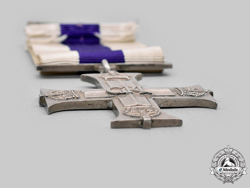 united_kingdom._a_military_cross_with_case,1944_m20_3239_mnc0135_1_1