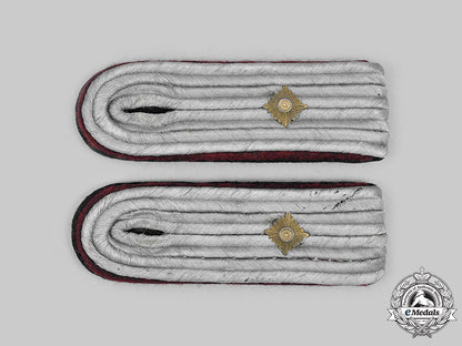 germany,_heer._a_set_of_heer_chemical/_smoke_troops_oberleutnant_shoulder_boards_m20_330_mnc4760_1_1