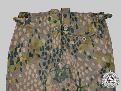 germany,_ss._a_pair_of_waffen-_ss_dot-_pattern_m44_camouflage_trousers_m20_3372_mnc1478_1_1_1_1_1_1_1