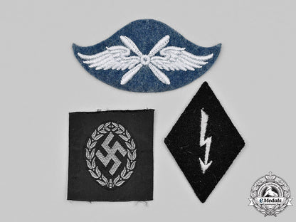germany,_wehrmacht._a_mixed_lot_of_insignia_m20_3384_mnc1385_1