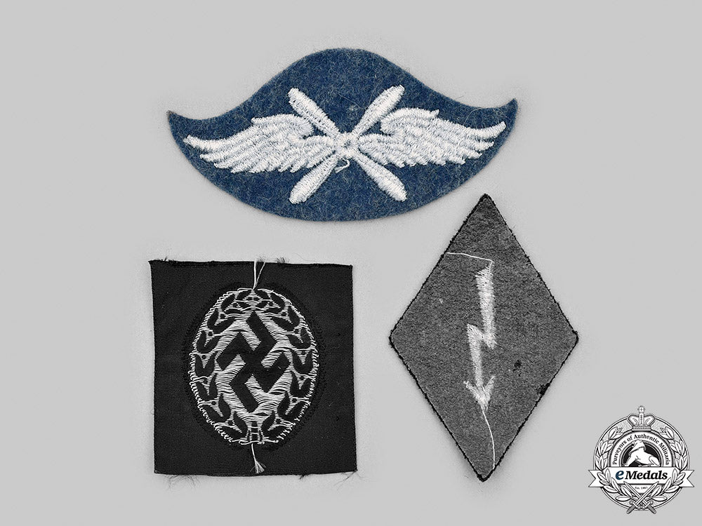 germany,_wehrmacht._a_mixed_lot_of_insignia_m20_3385_mnc1388_1