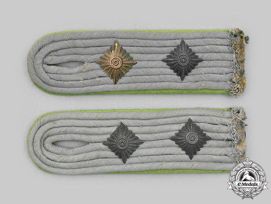 germany,_heer._a_set_of_panzergrenadier_hauptmann_shoulder_boards_m20_3398_mnc1338_1
