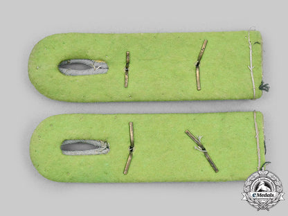 germany,_heer._a_set_of_panzergrenadier_hauptmann_shoulder_boards_m20_3399_mnc1340_1