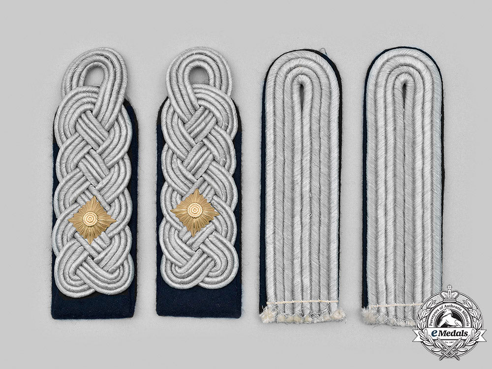 germany,_wehrmacht._a_lot_of_shoulder_boards_m20_3404_mnc1354