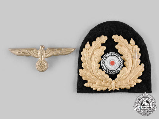 germany,_kriegsmarine._a_set_of_kriegsmarine_visor_cap_insignia_m20_367_emd6516_1