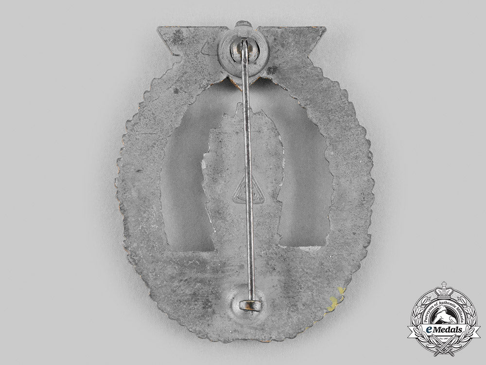 germany,_kriegsmarine._a_minesweeper_war_badge,_by_adolf_schwerdt_m20_370_emd6531