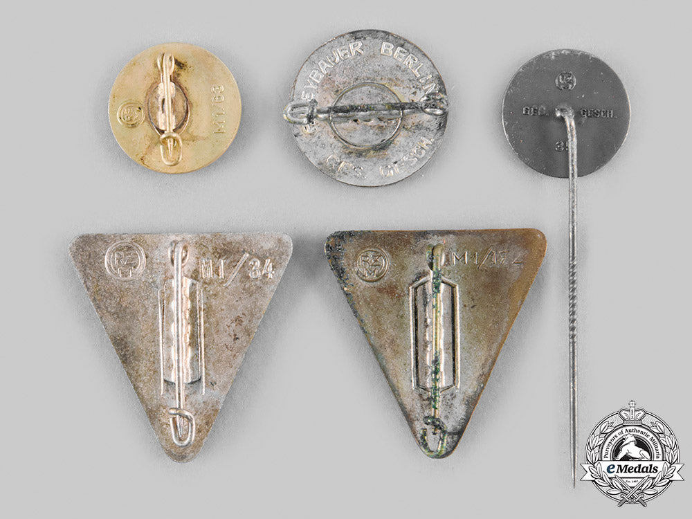 germany,_third_reich._a_lot_of_membership_badges_m20_374_emd6545