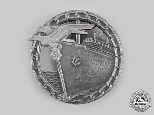 germany,_kriegsmarine._a_blockade_runner_badge,_by_a.g._metall&_kunststoff_m20_375_emd6560_1