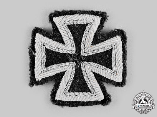 germany,_wehrmacht._a1939_iron_cross_i_class,_cloth_version_m20_410_mnc1377_1_1_1_1_1