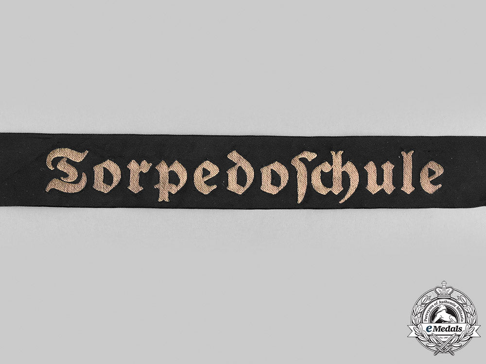 germany,_kriegsmarine._a_torpedo_school_cap_tally_ribbon_m20_453_emd7674_1_1