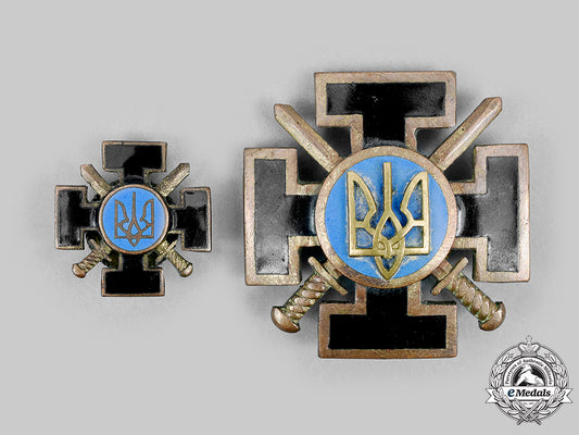 ukraine,_republic._two_armed_forces_combatant's_crosses_m20_456_mnc7211