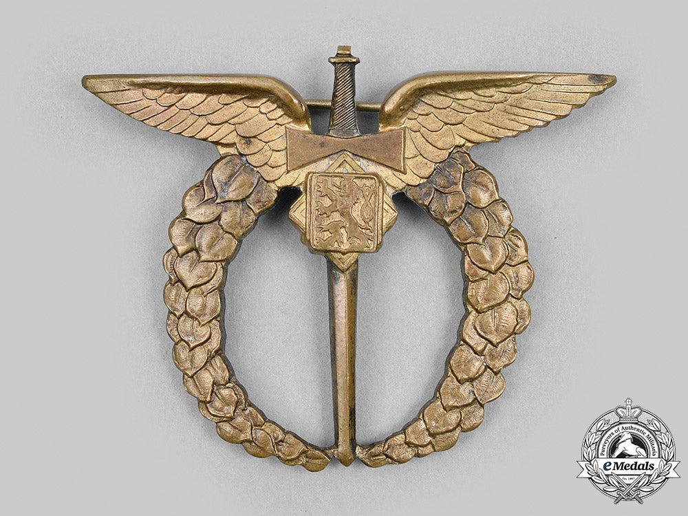 czechoslovakia,_republic._an_air_force_pilot_badge,_c.1942_m20_460_mnc7231_1