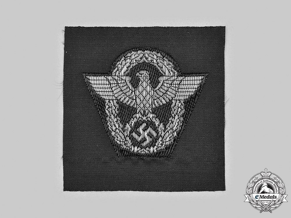 germany,_ordnungspolizei._an_ordnungspolizei_officer’s_m43/_overseas_cap_insignia_m20_566_mnc6856