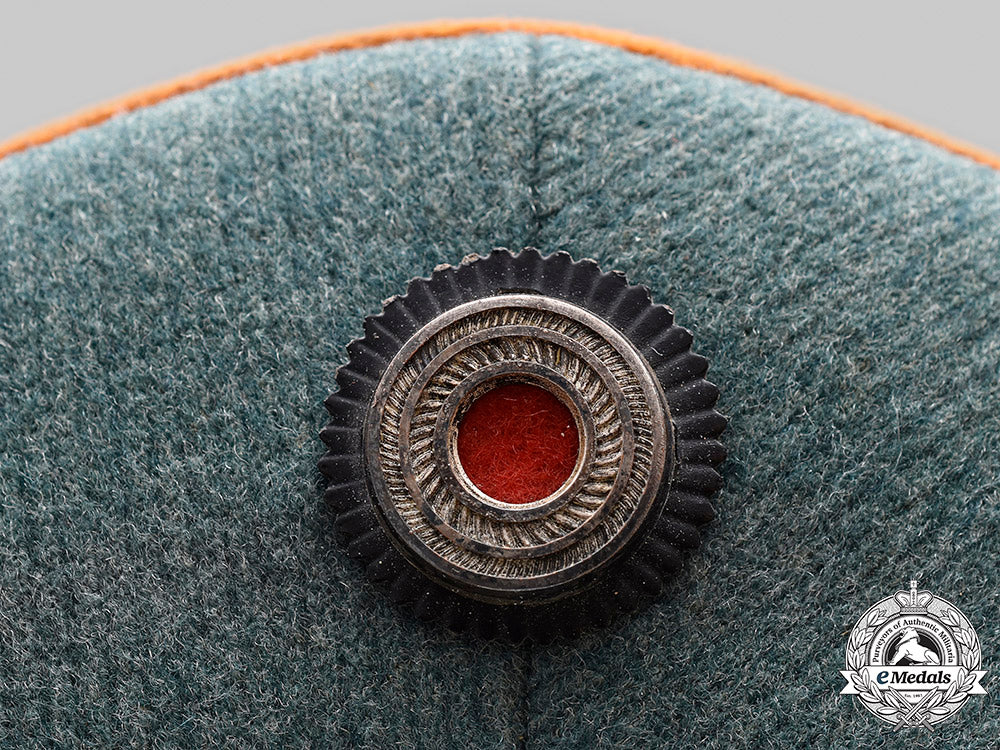 germany,_schutzpolizei._a_schutzpolizei_gendarmerie_em/_nco’s_visor_cap,_by_albert_dommer_m20_613_mnc6961