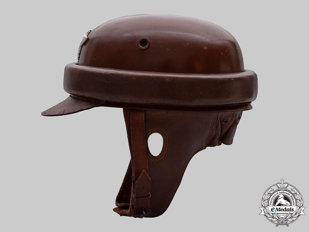germany,_schutzpolizei._a_motorized_gendarmerie_motorcycle_crash_helmet,_by_robert_lubstein_m20_621_mnc6917_1