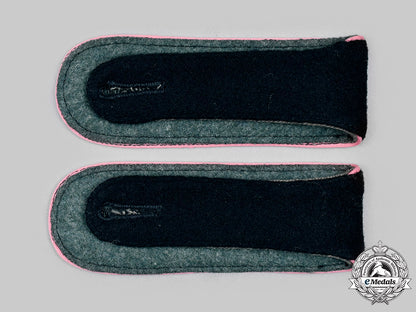 germany,_ss._a_set_of_waffen-_ss_panzer_mann_shoulder_straps_m20_629_mnc6868_1_1