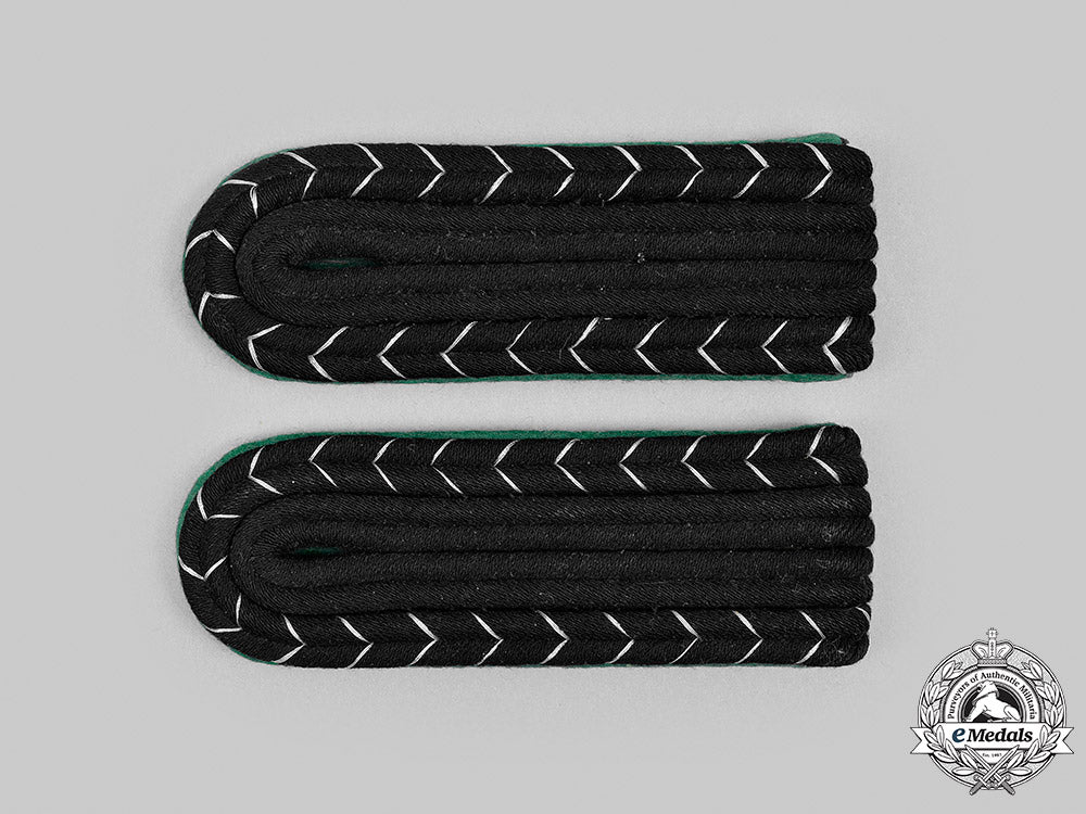 germany,_sd._a_set_of_ss-_sicherheitsdienst_sturmmann_shoulder_boards_m20_632_mnc6874
