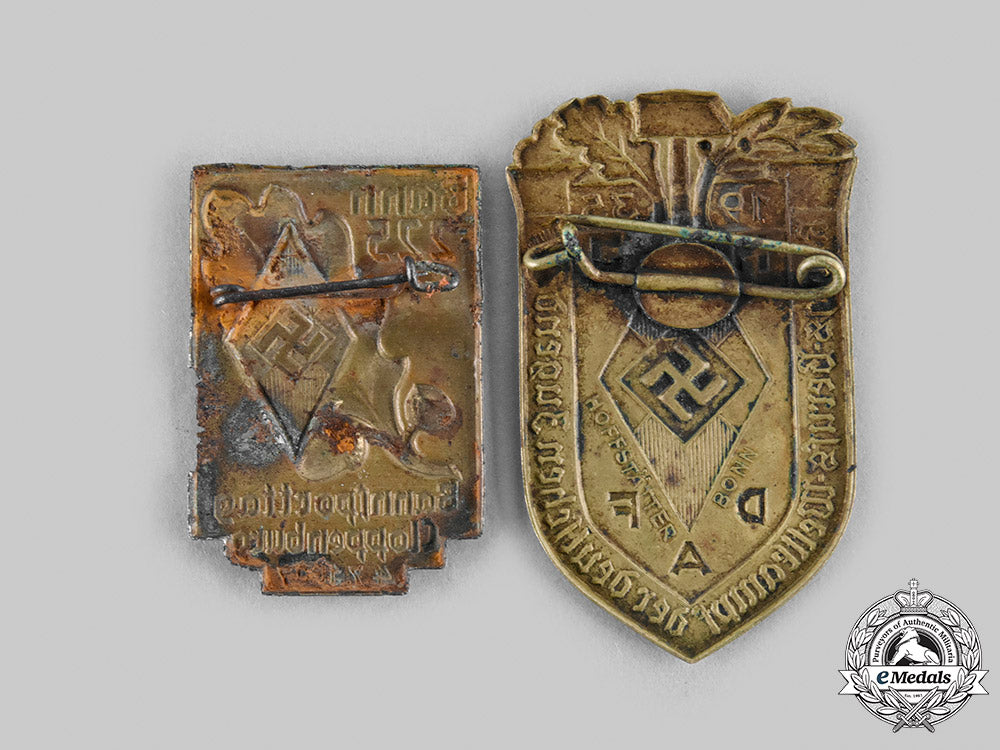 germany,_hj._a_pair_of_hj_commemorative_badges_m20_657_emd5290_1