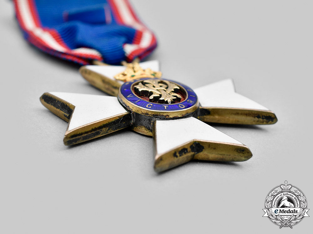 united_kingdom._a_royal_victorian_order,_lieutenant(_lvo)_in_case_by_collingwood&_co._m20_664_mnc7920