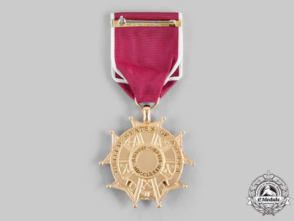 united_states._a_legion_of_merit,_legionnaire_grade_m20_729_emd7926_1