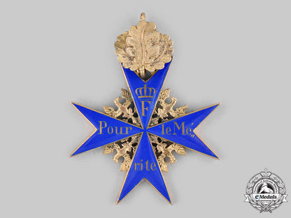 prussia,_kingdom._a_pour-_le-_mérite_with_oak_leaves,_by_wagner,_c.1930_m20_786_mnc2326_1