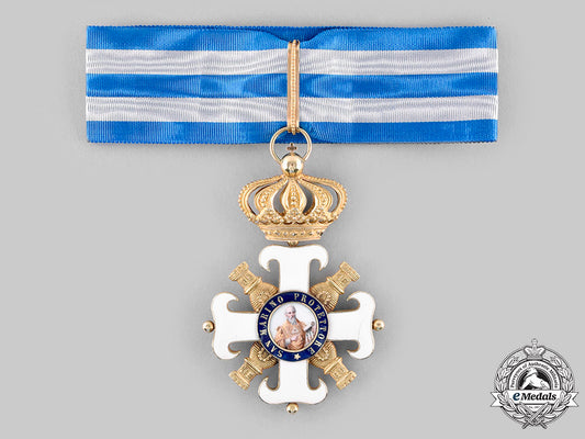 san_marino,_republic._an_order_of_san_marino,_type_ii,_commander_in_gold,_c.1920_m20_793_mnc2362_1_1_1
