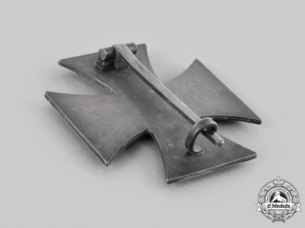 germany,_wehrmacht._a1939_iron_cross_i_class,_with_case,_by_c.f._zimmermann_m20_819_emd9716_1