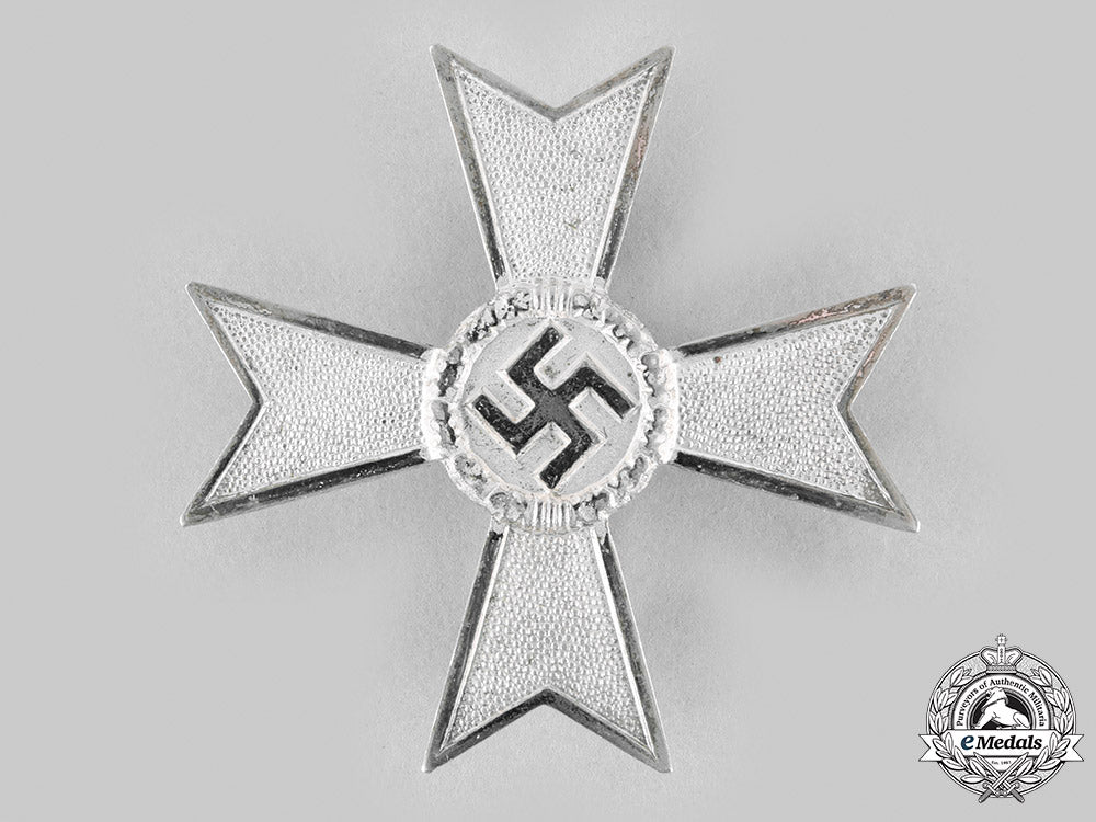 germany,_wehrmacht._a_war_merit_cross,_i_class_with_case,_by_karl_gschiermeister_m20_827_emd9749