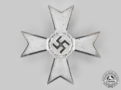 germany,_wehrmacht._a_war_merit_cross,_i_class_with_case,_by_karl_gschiermeister_m20_827_emd9749