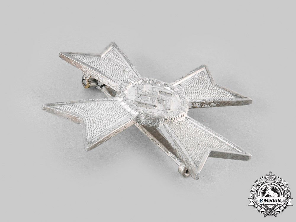 germany,_wehrmacht._a_war_merit_cross,_i_class_with_case,_by_karl_gschiermeister_m20_829_emd9755