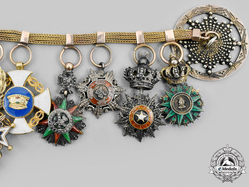 france,_republic._a_superb_colonial_service_miniature_chain,_c.1950_m20_851_mnc0514_1