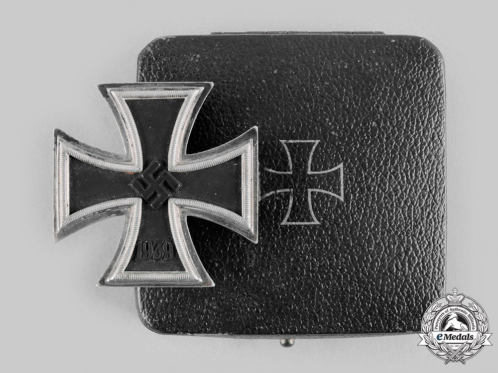 germany,_wehrmacht._a1939_iron_cross_i_class,_with_case,_by_c.f._zimmermann_m20_866_emd9868_1