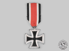 Germany, Wehrmacht. A 1939 Iron Cross Ii Class, Lug Variant, By Wächtler & Lange